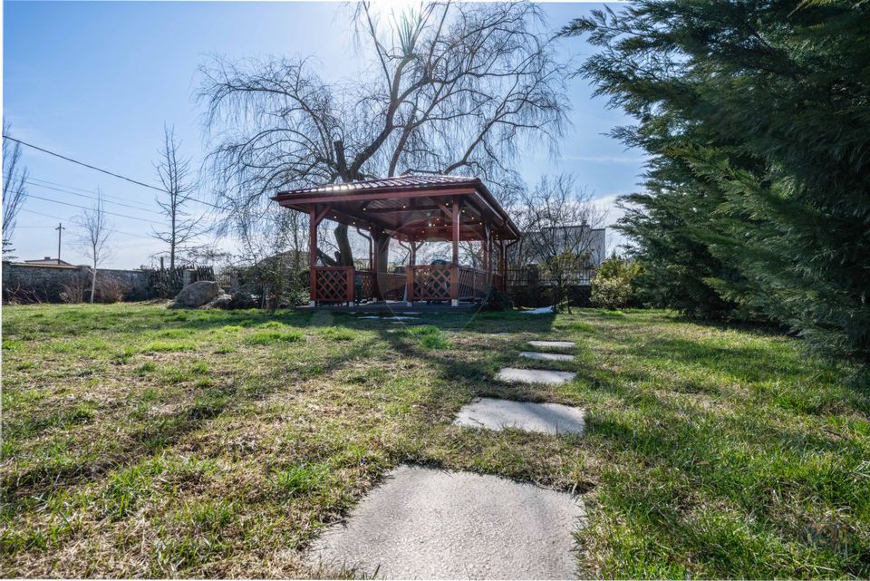 Vila cu design spectaculos, tehnologie smart & lifestyle complet