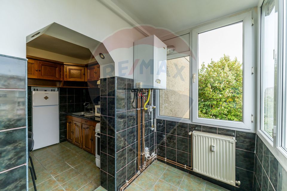 Apartament central 2 camere, decomandat, mobilat-utilat, centrala gaz