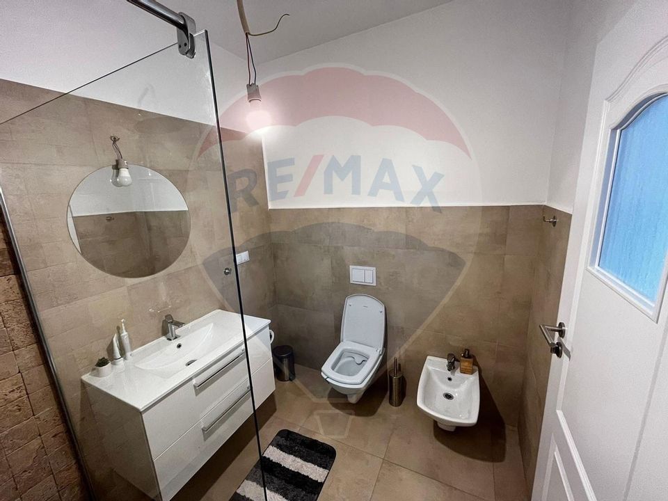 Casă individuală cu 4 dormitoare de vânzare str Planoarelor Dezmir