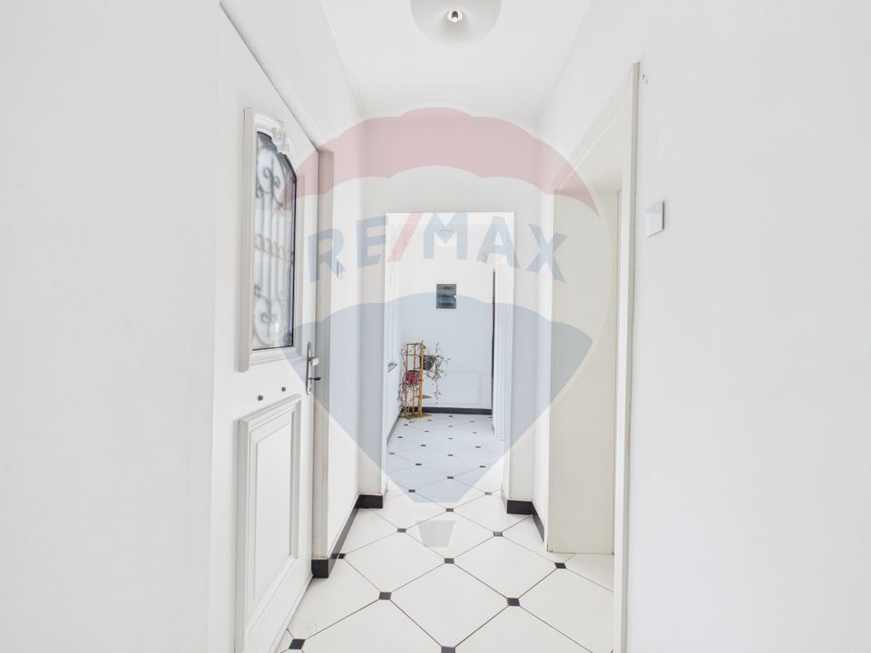 Casa / Vila cu 8 camere de vanzare în zona Cotroceni