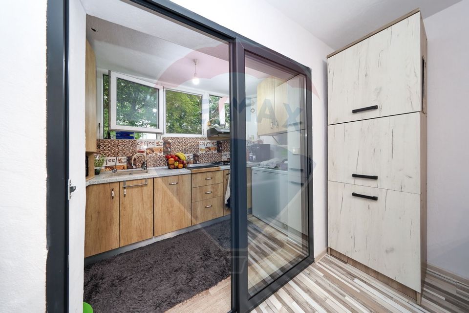 Apartament 3 camere parter cu balcon