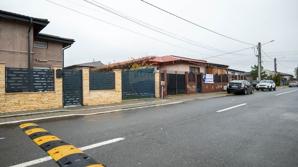 4 room House / Villa for sale, Periferie area