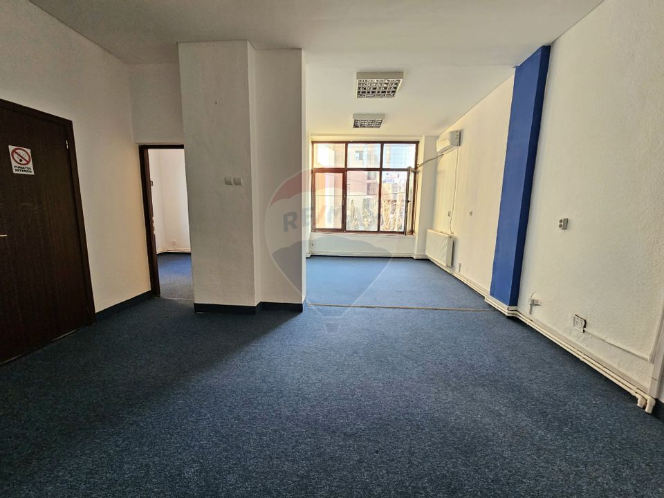 55.36sq.m Office Space for rent, Ultracentral area