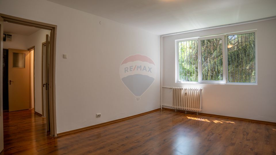 Vanzare apartament 3 camere, zona Brancoveanu, sectorul 4