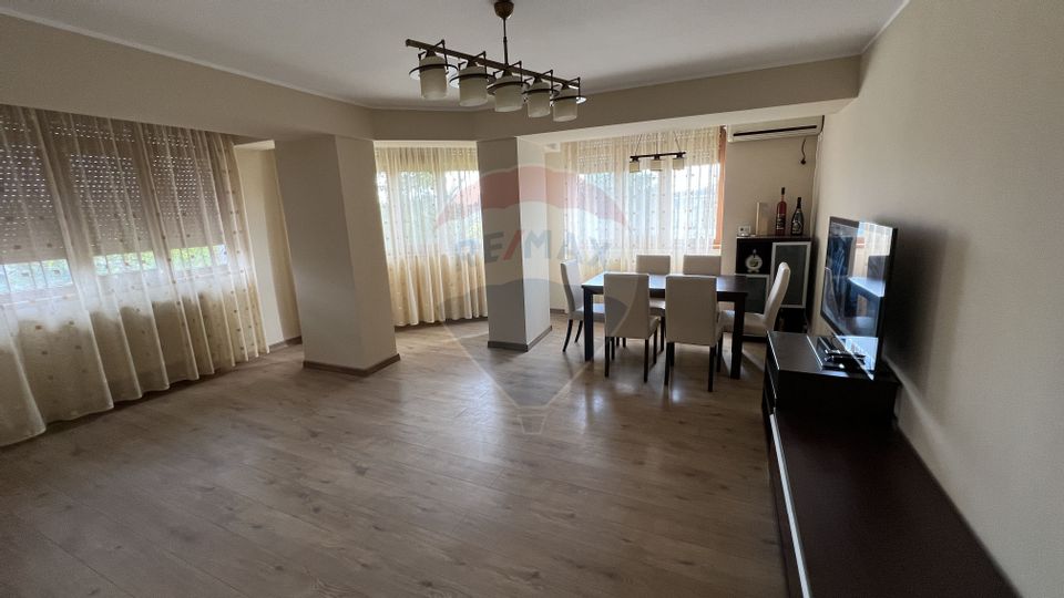 Apartament cu 4 camere de vânzare în zona Siderurgistilor Vest