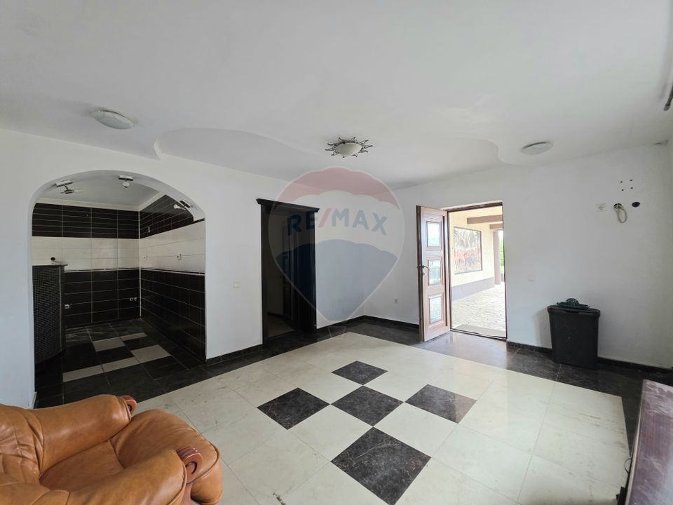 De vânzare proprietate unicat în Sascut - Bacău