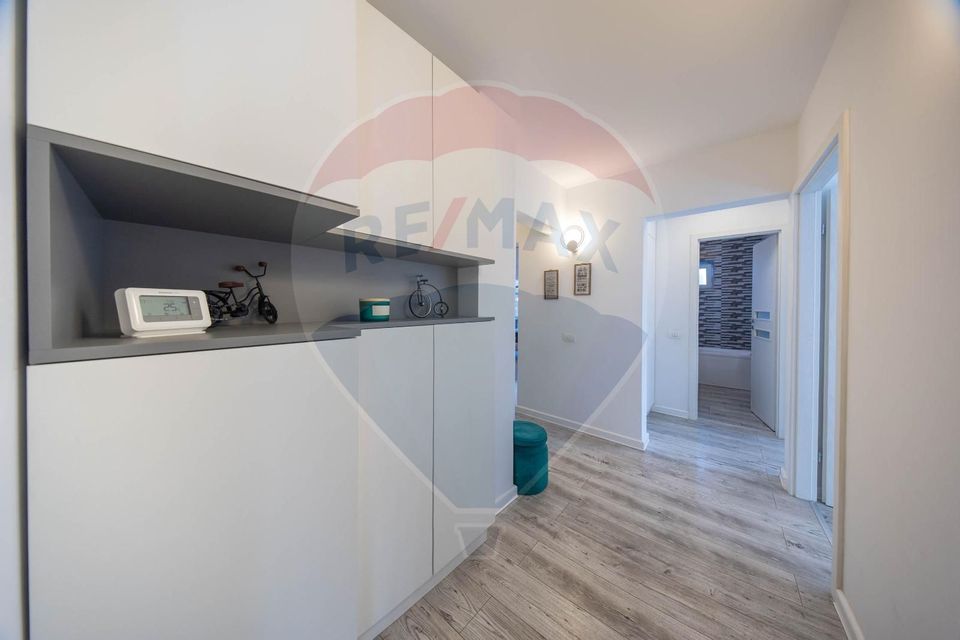 Apartament decomandat, mobilat si utilat lux,  Racadau!