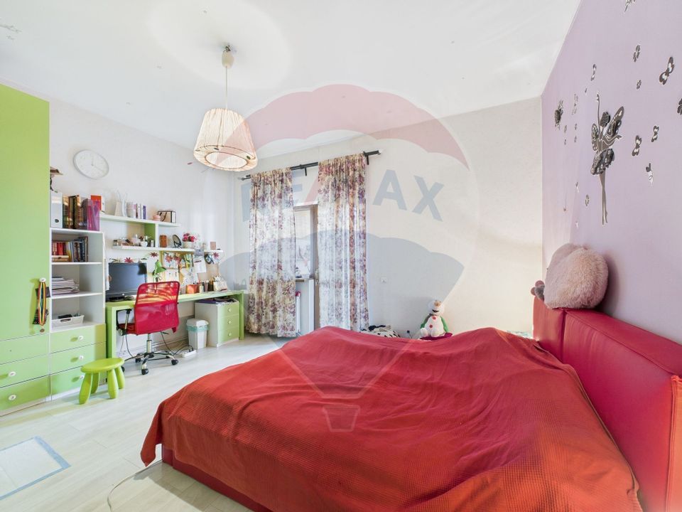 5 room House / Villa for sale