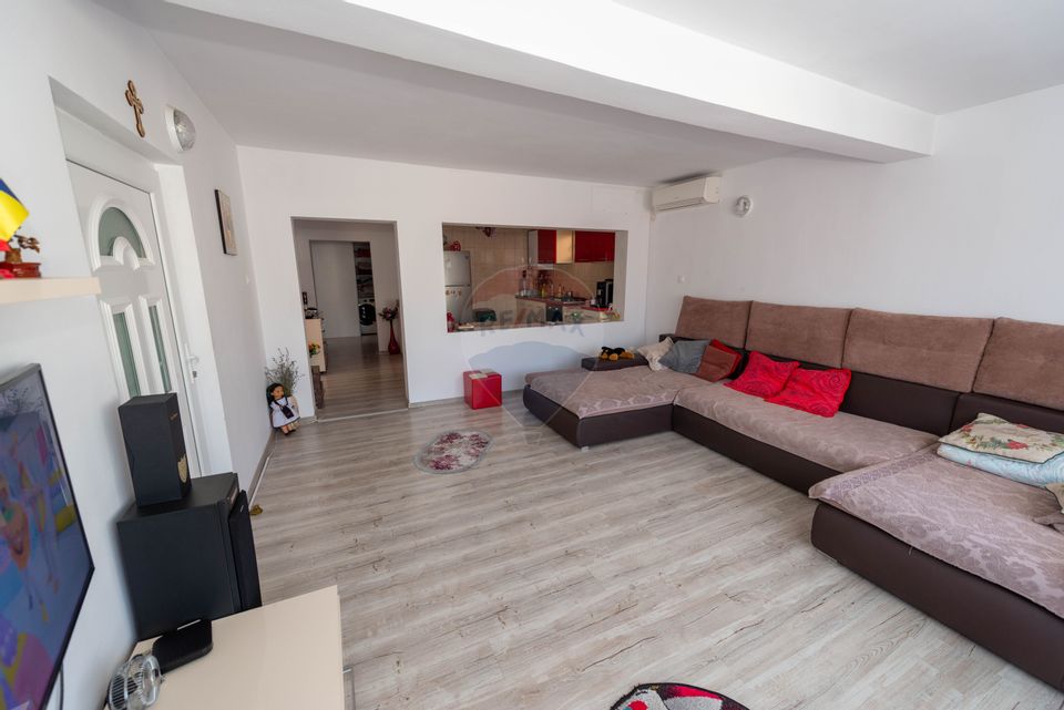 House for sale in Sos Alexandriei Rahova area