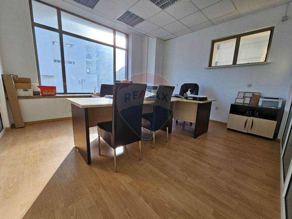 2,600sq.m Office Space for sale, Central area