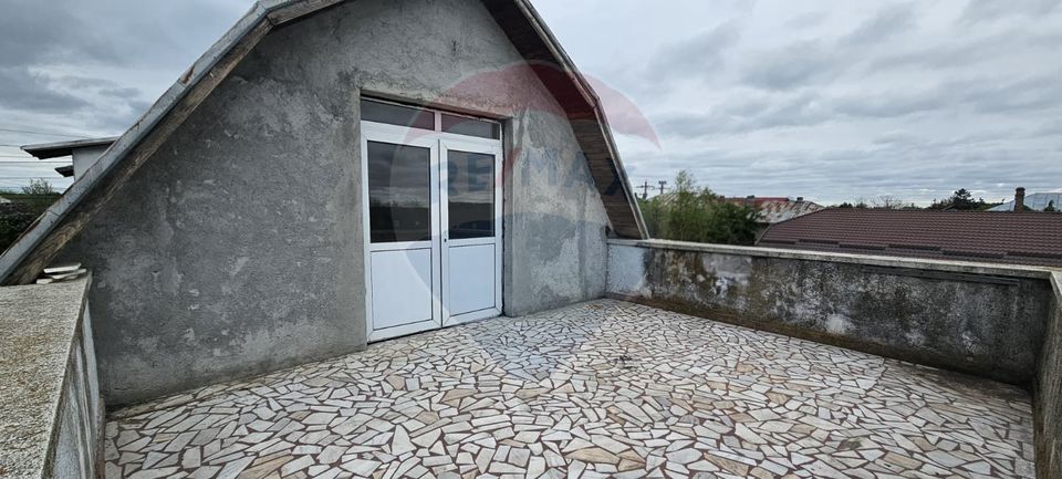 Casă si teren de vânzare in Crevedia