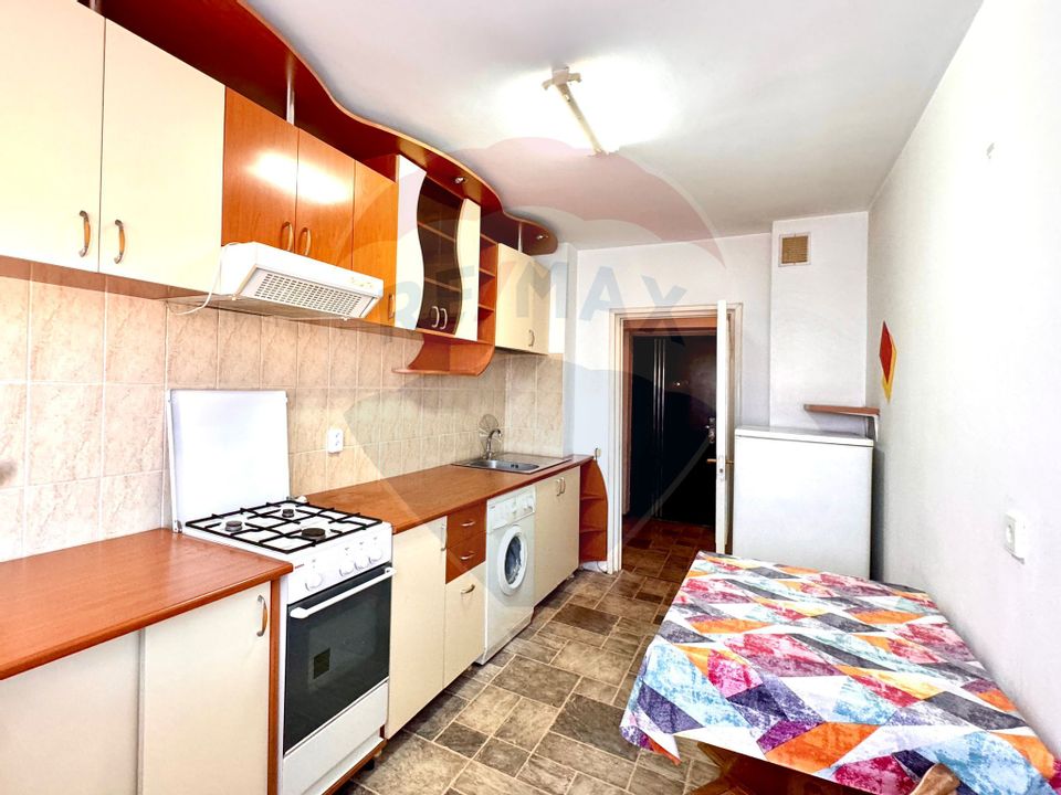 Apartament decomandat cu 1 cameră de vânzare în zona Piața Mărăști