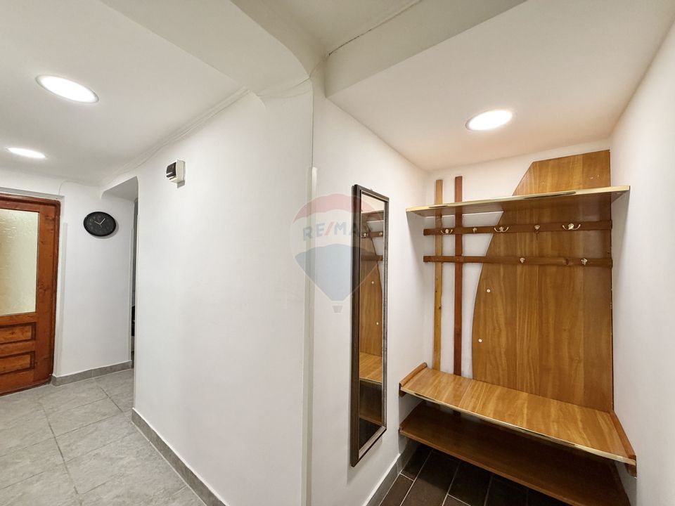 3 room Apartment for rent, Centura Sud area