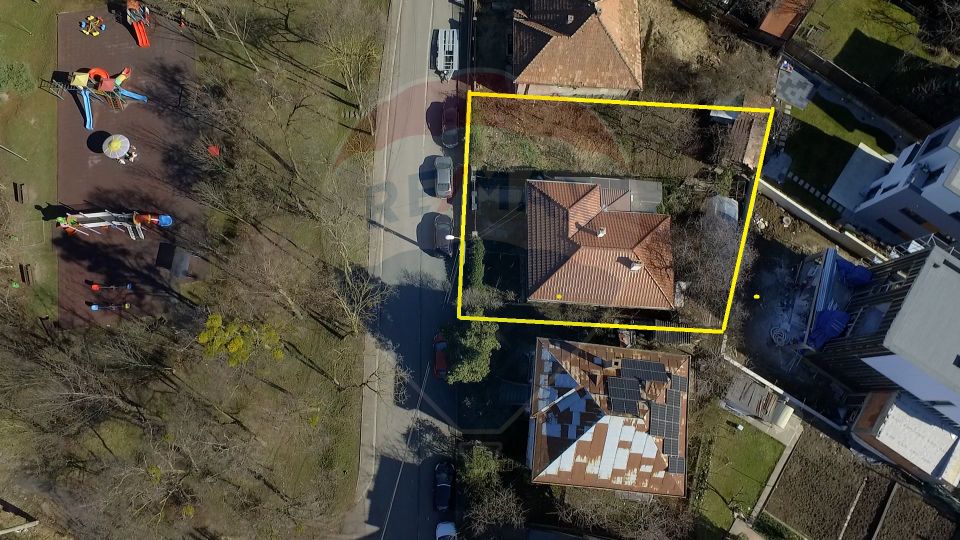 Casa renovabila, Andrei Muresanu, 570mp teren, front 20m, zona superba
