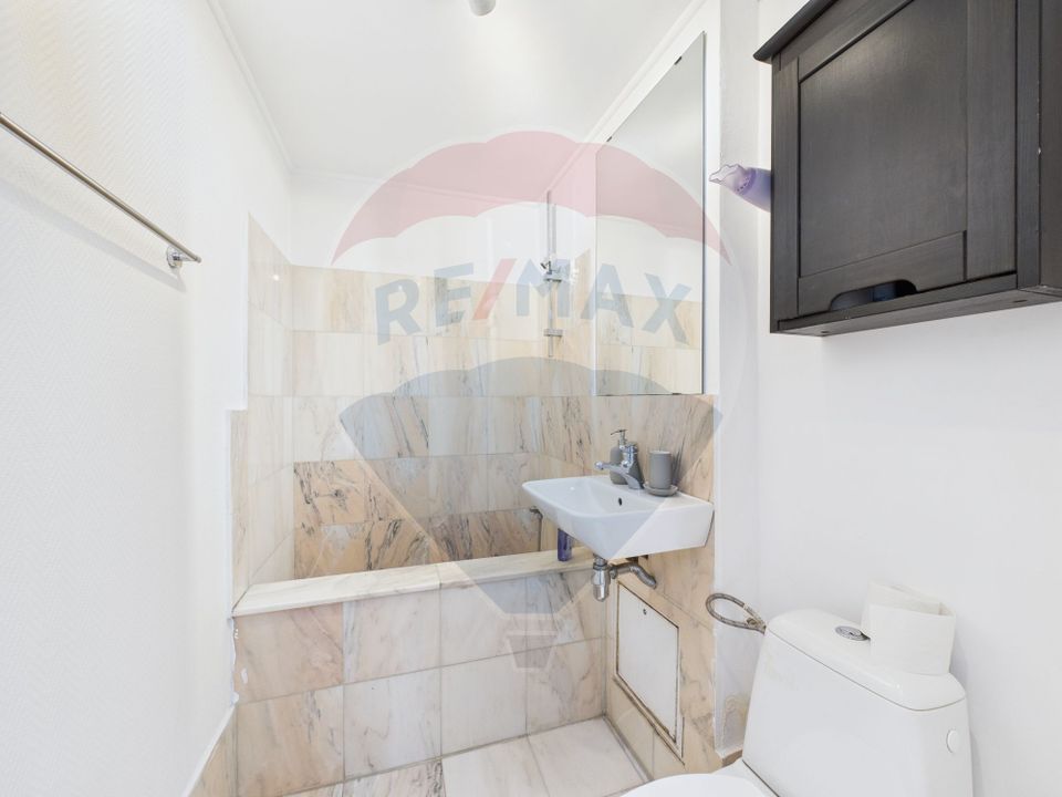 Apartament cu 2 camere de vanzare in Calea Victoriei nr 1