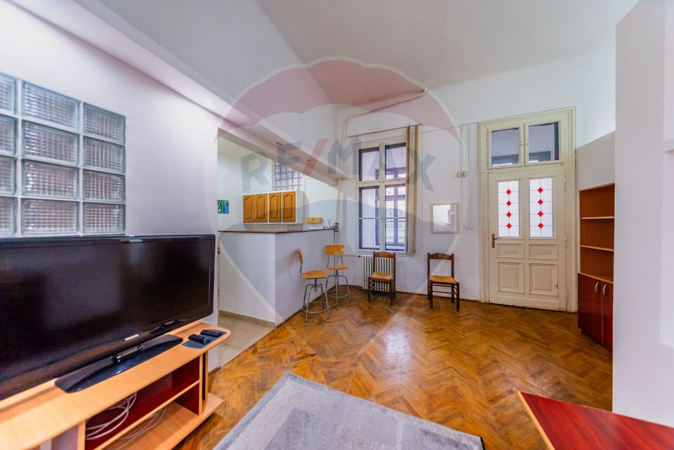 2 room Apartment for rent, Ultracentral area