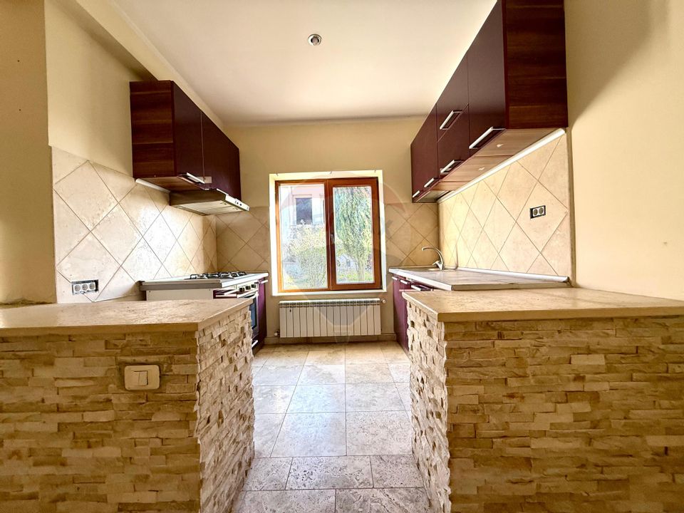 4 room House / Villa for sale