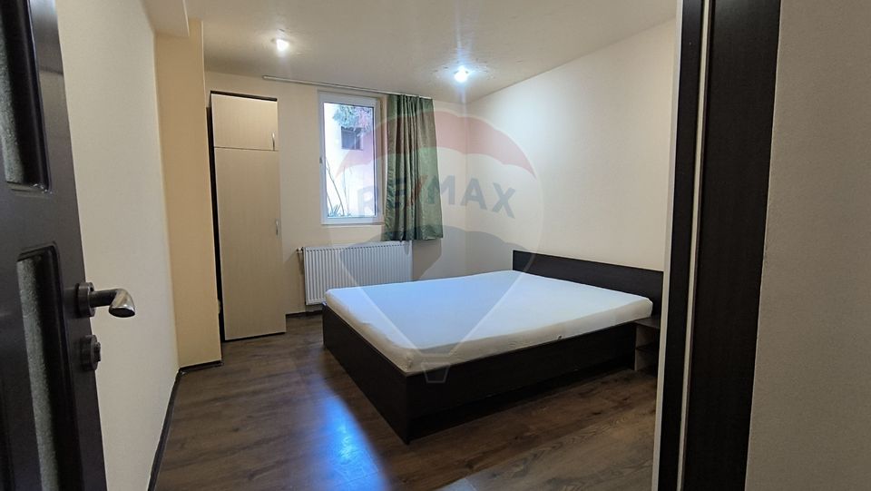 Apartament 3 camere de inchiriat în zona Dambul Rotund