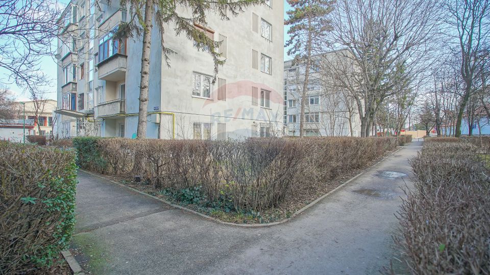 REZERVAT ! Apartament 3 camere Piața Teatrului