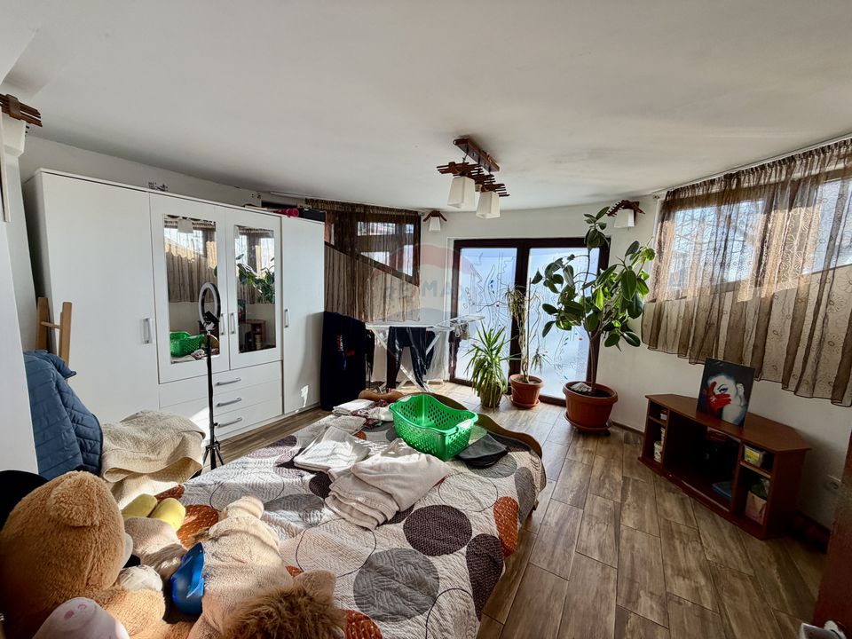 4 room House / Villa for sale