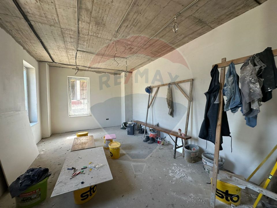 Spațiu comercial/ birouri/salon- DE INCHIRIAT