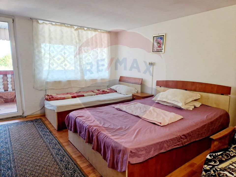 8 room Hotel / Pension for sale, Exterior Vest area