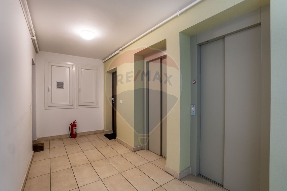 Apartament 3 camere | 75 mp | 2 băi | parcare + boxă | Tractorul