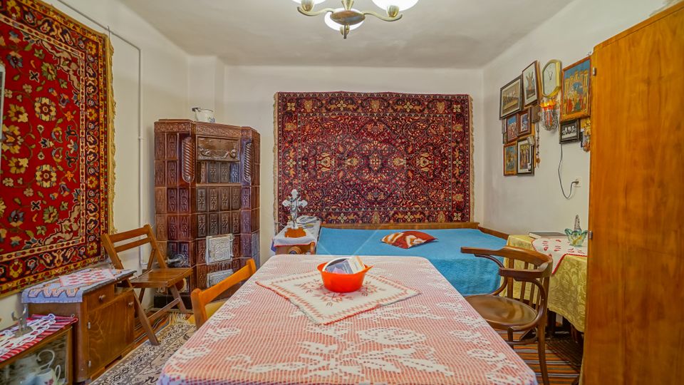 REZERVATA! Casă cu 3 camere, terasă, pod mansardabil, Centrul Istoric