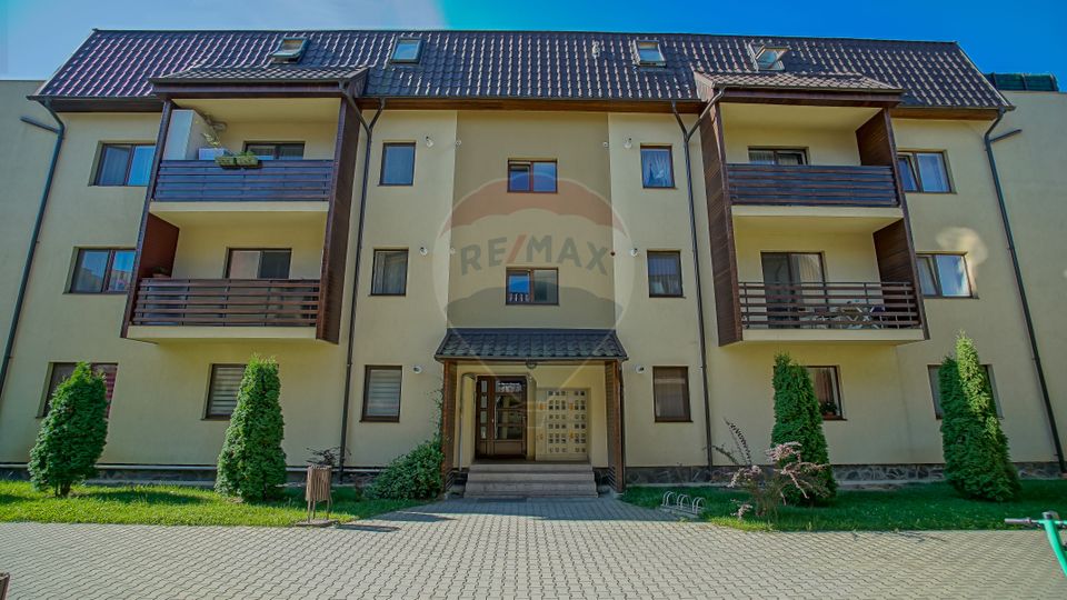 !! VANDUT !!  Apartament spațios, terasă proprie, Tractorul, Brașov