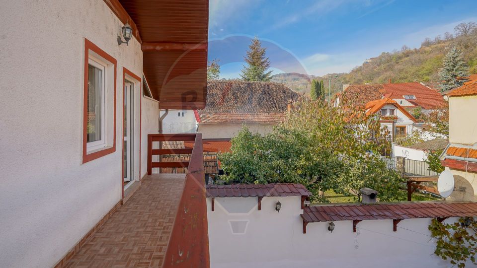 CASA CU SPATIU COMERCIAL SI PARCARE | PIATA UNIRII 12BIS BRASOV SCHEI