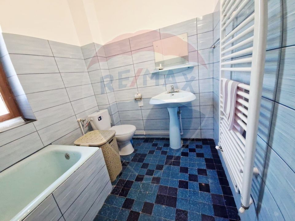 Casă / Vilă  str. Ana Ipatescu S+P+1 , 5 camere , teren - 252 mp