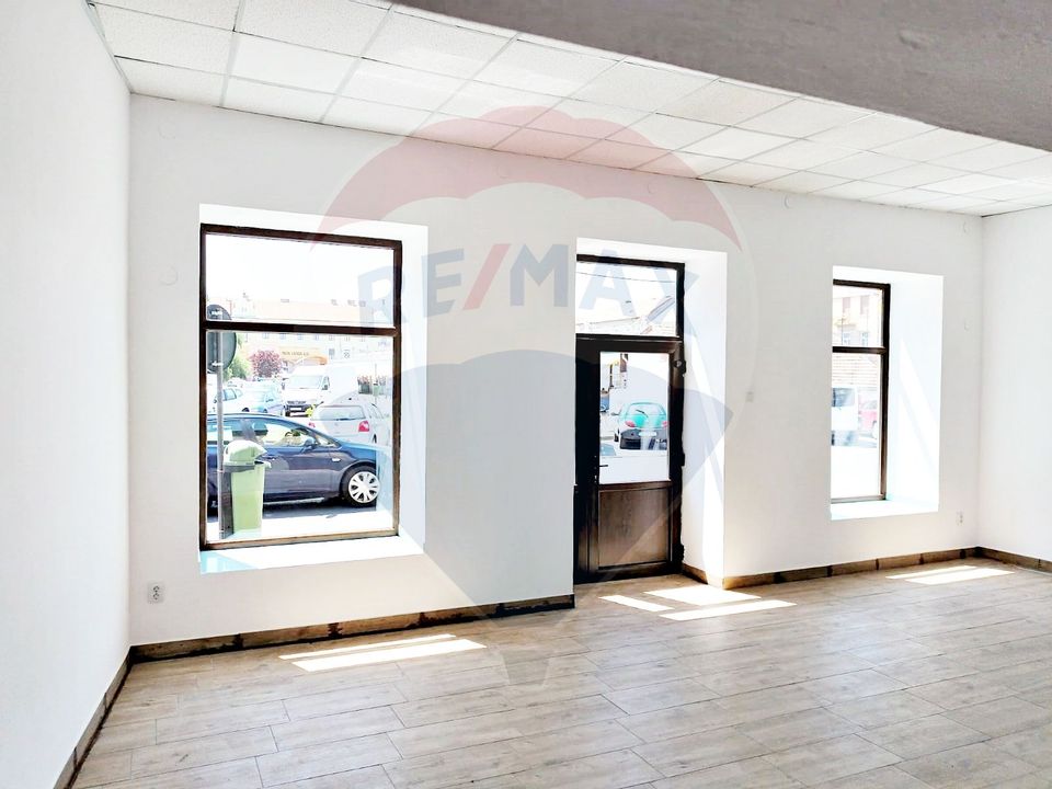 75sq.m Commercial Space for rent, Central area