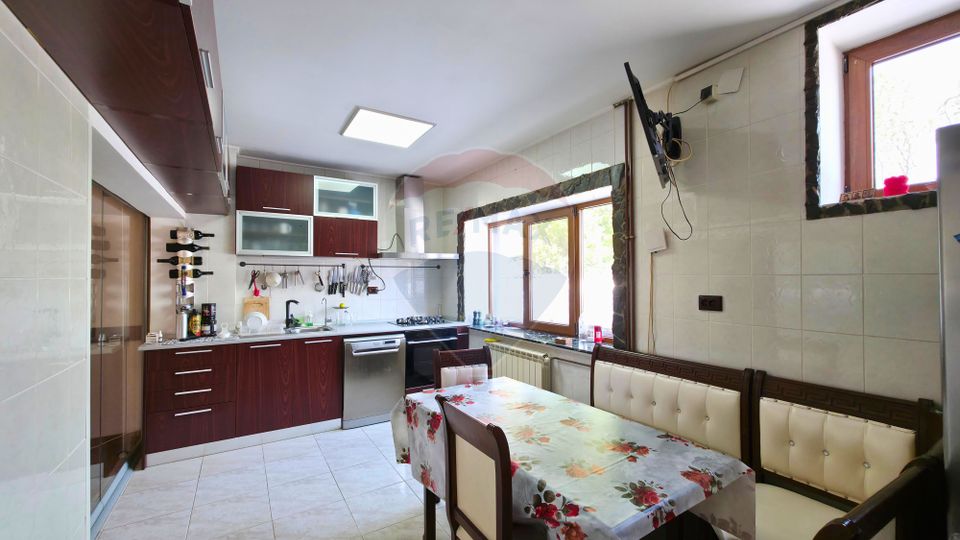 7 room House / Villa for sale, Giulesti area