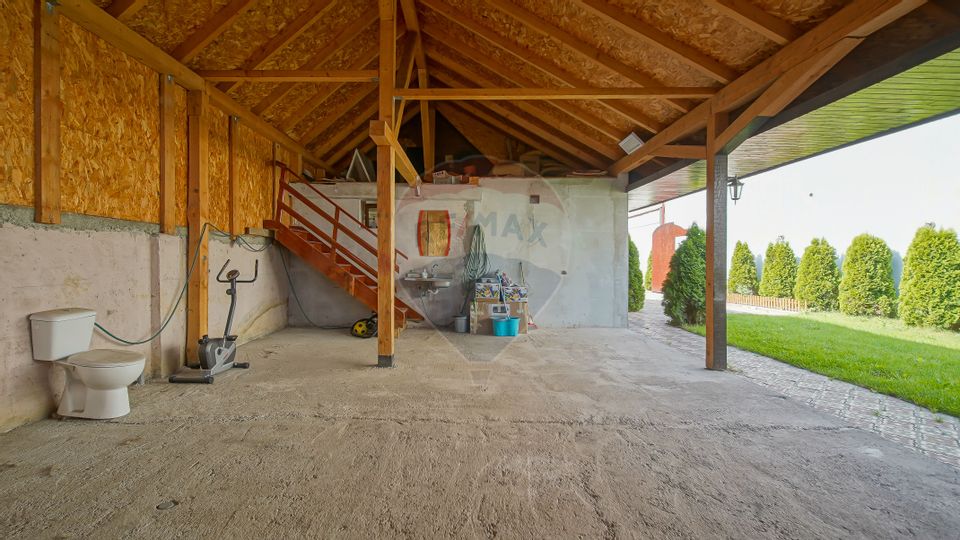 8 room House / Villa for sale, Aurel Vlaicu area