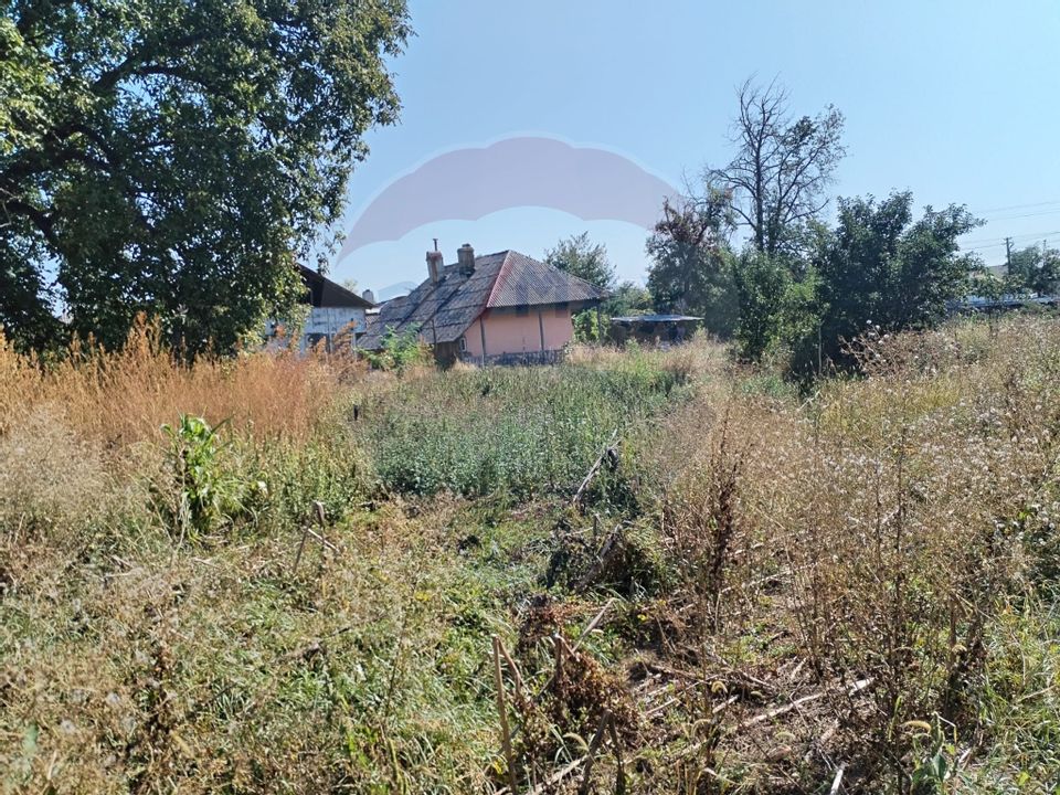 Casă / Vilă cu 4 camere de vânzare în zona Central