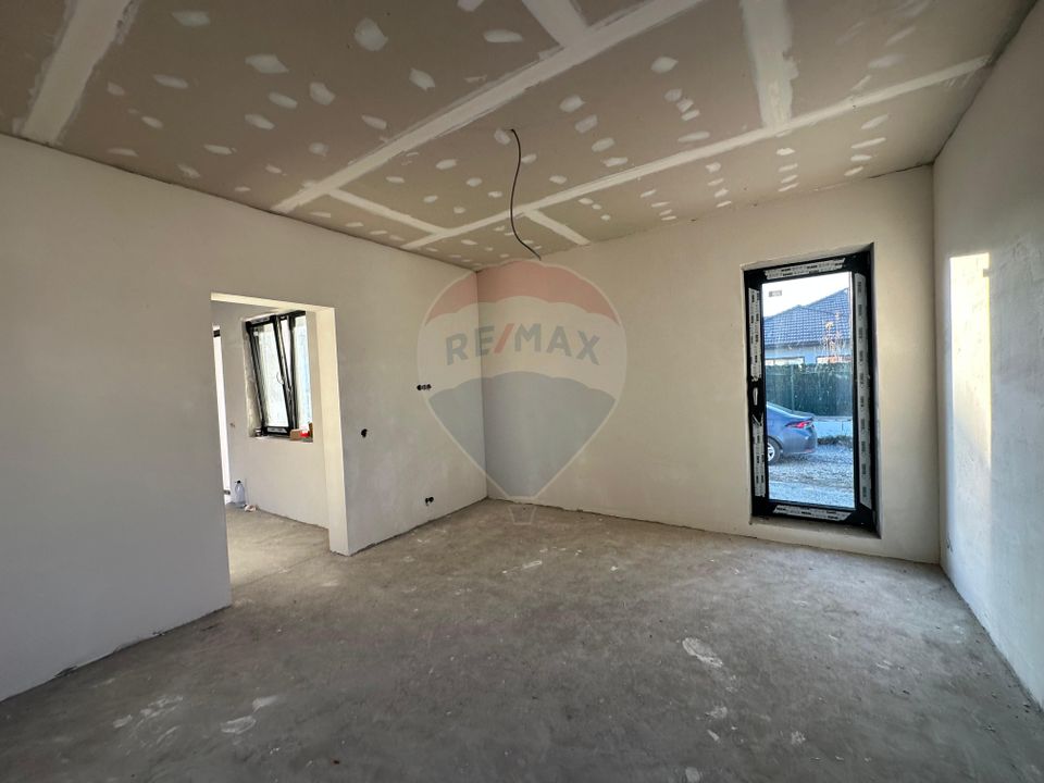 DE VANZARE - CASA MODERNA - alege finisaje