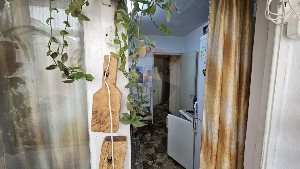 Apartament decomandat cu 2 camere în zona Burdujeni