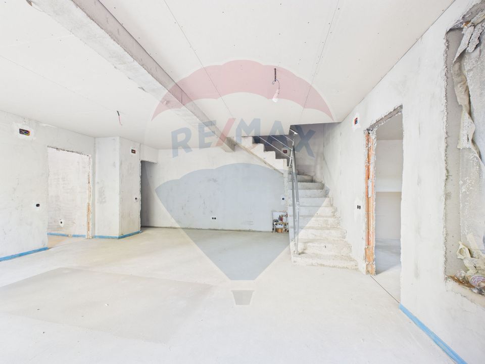 4 room House / Villa for sale, Stefan cel Mare area