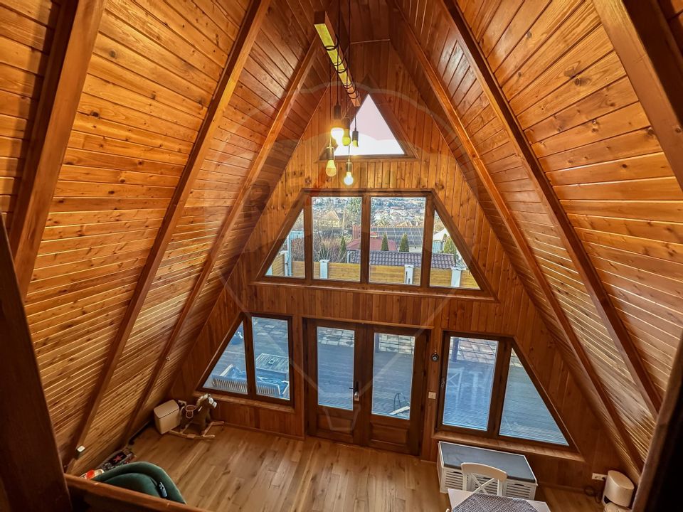 Casă / Vilă cu 6 camere de vânzare în zona Periferie