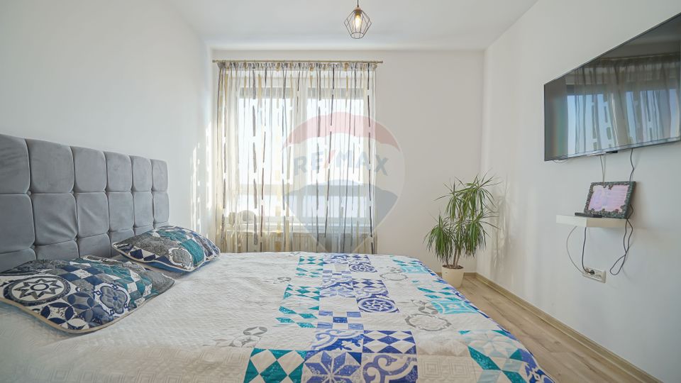 REZERVAT! Penthouse cochet, 3 camere, terasă mare, langă aeroport