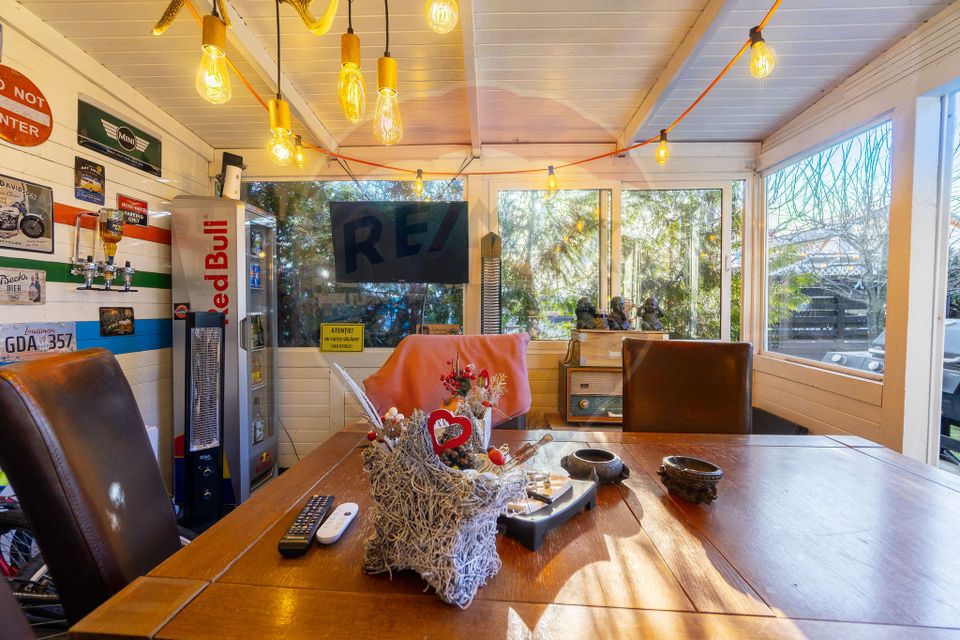 Casă / Vilă cu 4 camere de vânzare în zona Central