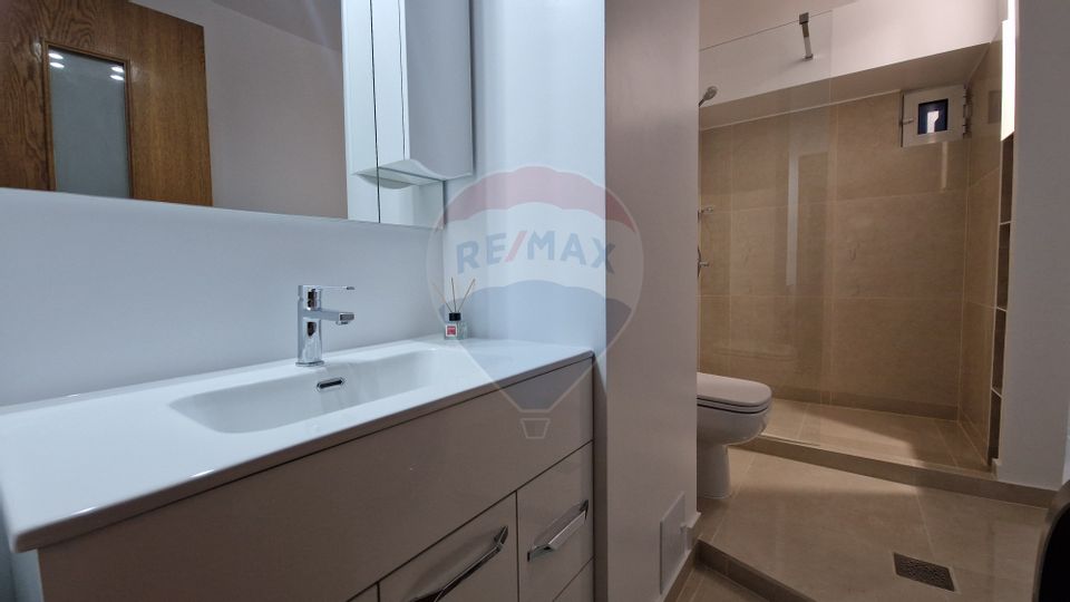 Apartament cu 3 camere de închiriat pe Calea Calarasilor