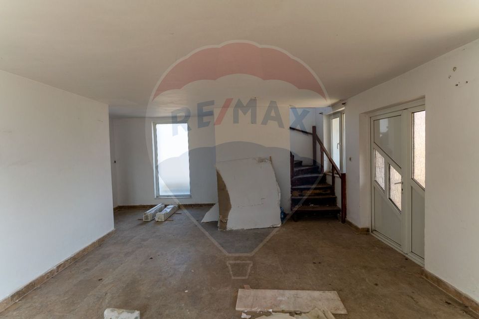 4 room House / Villa for sale, Central area