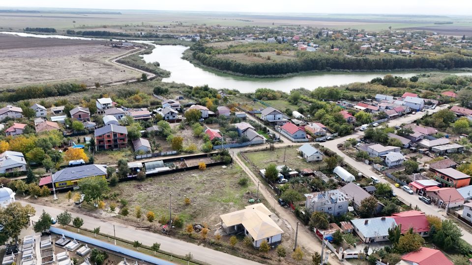 Vand teren intravilan Petrachioaia la pret excelent