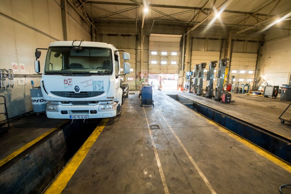 Hală industrială P+1 – 490 mp utili | Teren 2.447 mp | Platformă beton