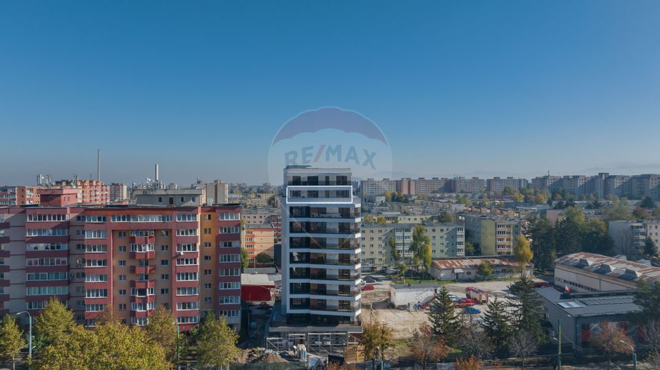 Super apartament cu super priveliște, marca Cosmopolit Brașov