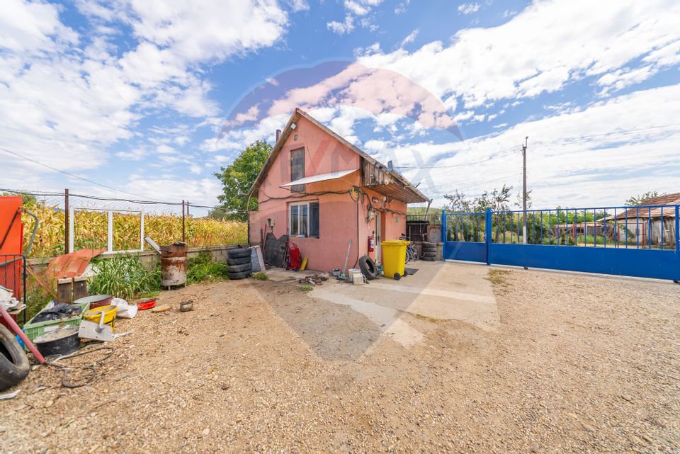 Spațiu industrial cu potential de vanzare in Paulis,Arad