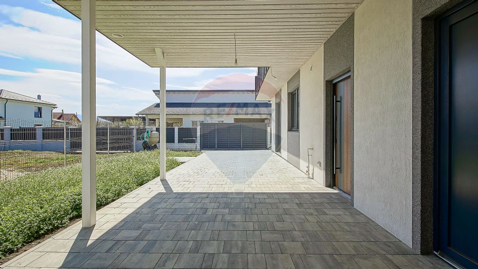 5 room House / Villa for sale