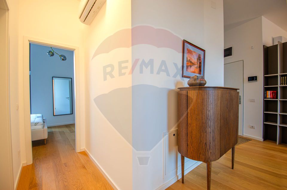 Apartament de lux cu 4 camere decomandat in Complex ISHO – 0% Comision