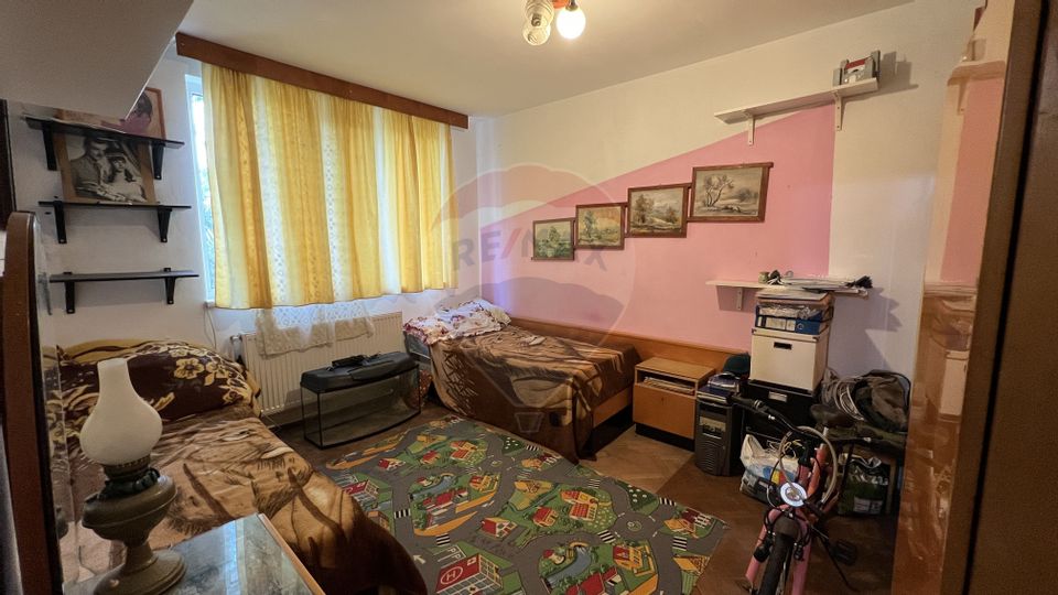 Apartament cu 2 camere de vânzare, Micro 19, Galati